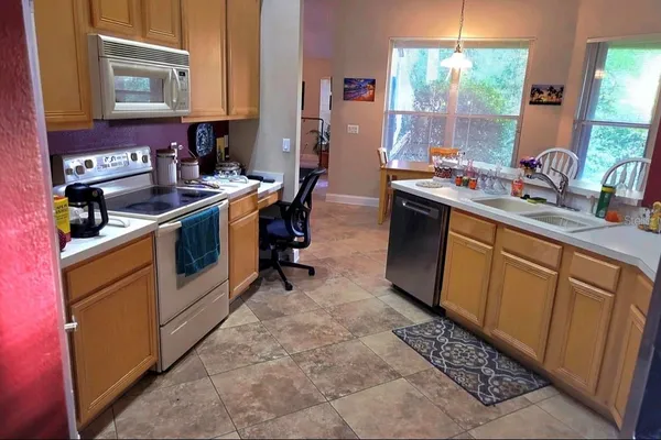 1559 MAIDENCANE LOOP