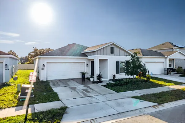 1173 DEEPWATER CIR