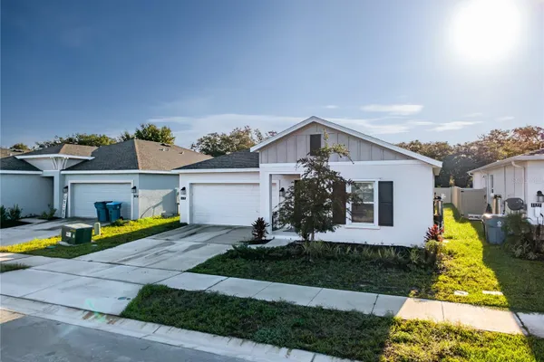1173 DEEPWATER CIR