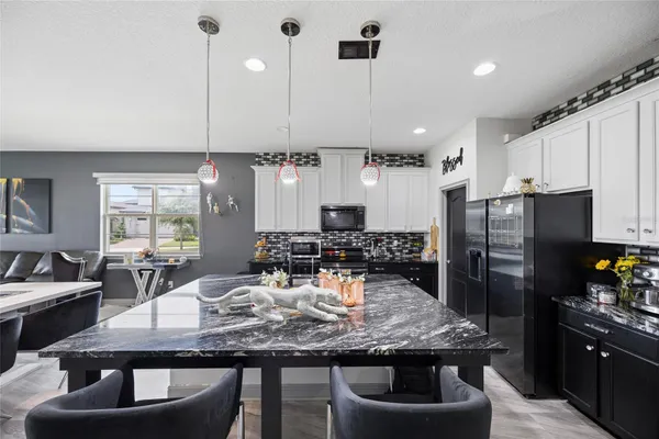 3199 CRISPIN CIR