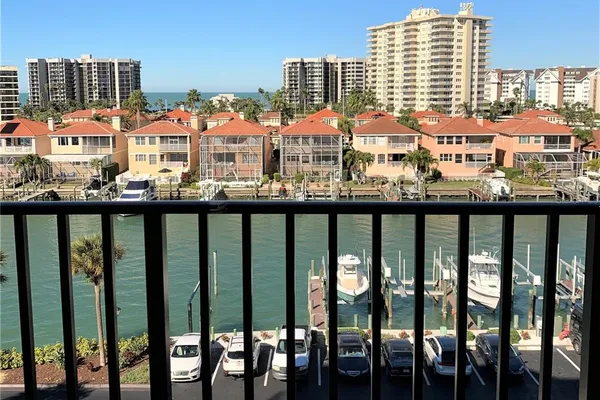 240 SAND KEY ESTATES DR 257