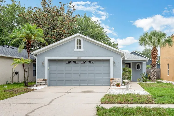 8309 QUARTER HORSE DR