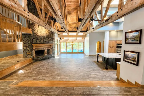 3522 SHORELINE CIR
