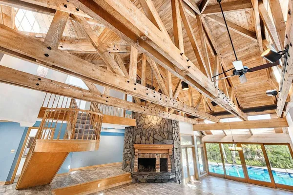 3522 SHORELINE CIR