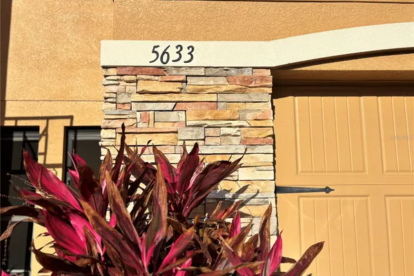 5633 BLACKFIN DR