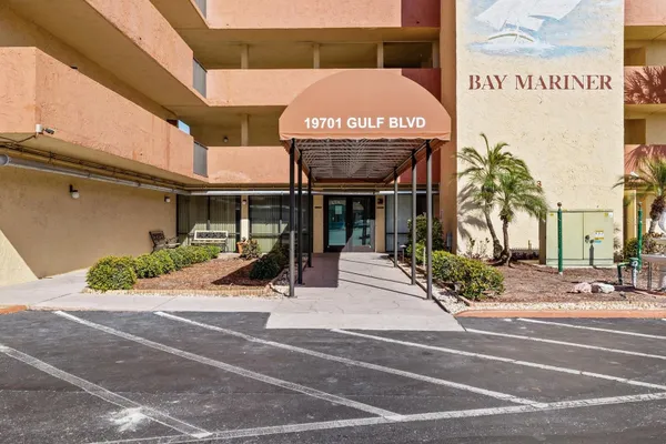 19701 GULF BLVD 105