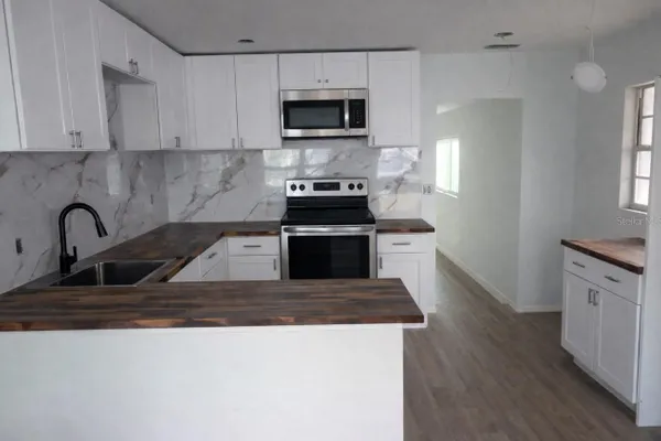 2442 40TH AVE