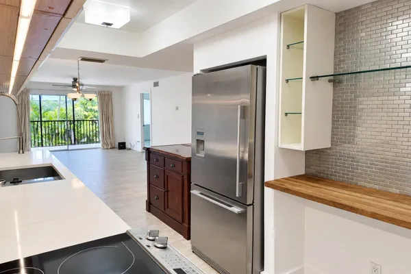 3700 S OSPREY AVE 205