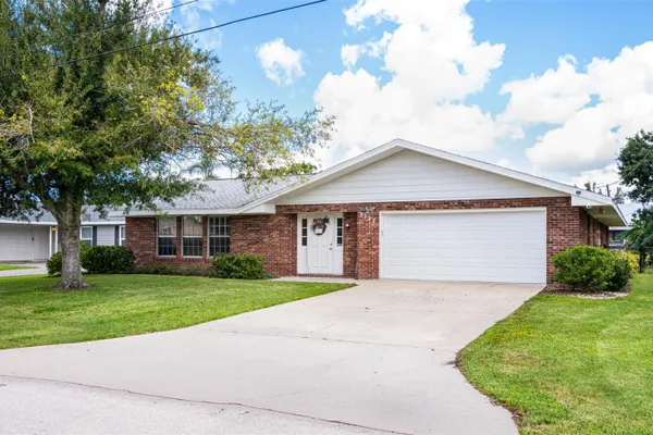 3127 SHANNON DR