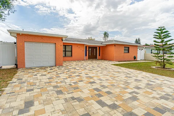 3112 W HENRY AVE