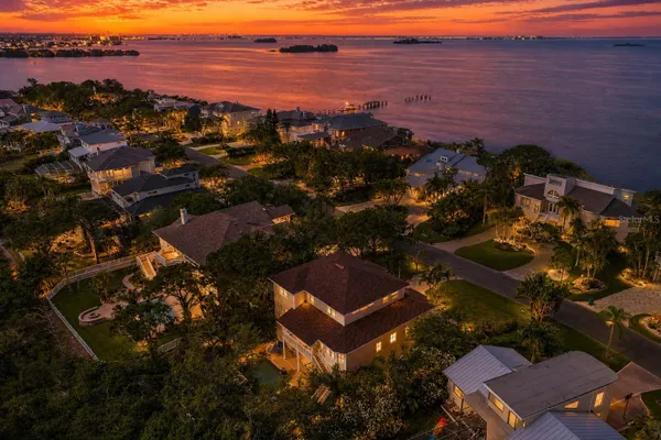 897 POINT SEASIDE DR