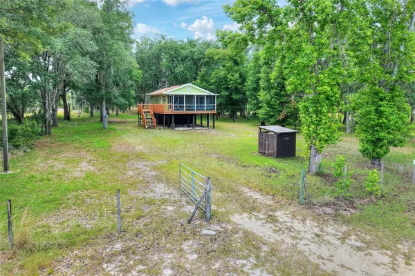 1885 PFUNDSTEIN RD