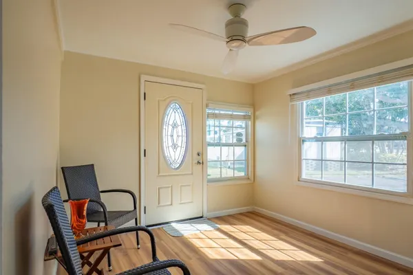 401 DENICE DR 401