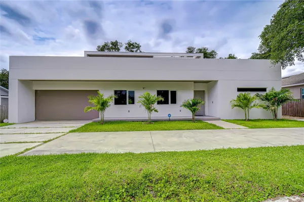 6805 NEW YORK DR
