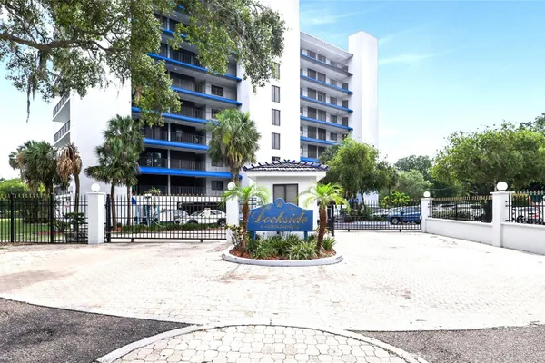 2780 N RIVERSIDE DR 502
