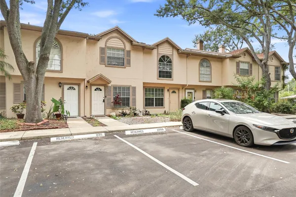 2209 FLETCHERS POINT CIR