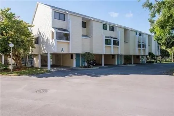 1500 SUNSET RD A6