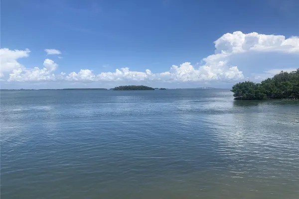1515 PINELLAS BAYWAY S 34