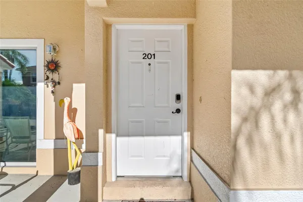 21041 SUNPOINT WAY 201