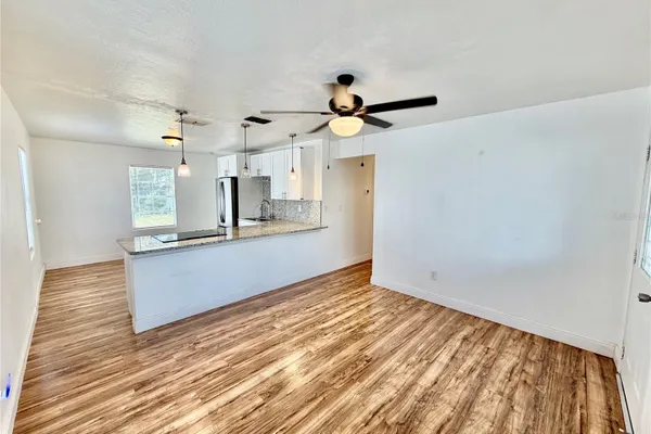 311 W BELLA VISTA ST