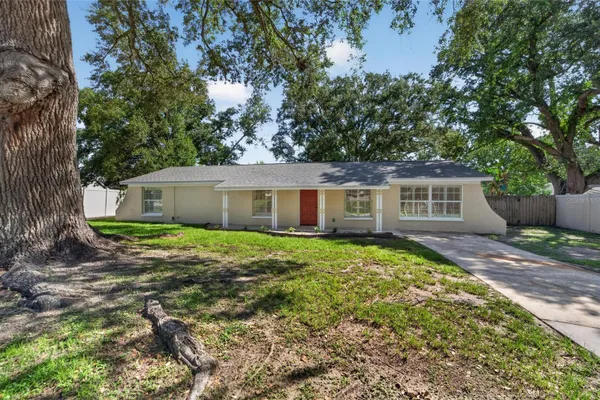 522 HIGHVIEW CIR