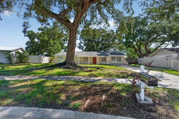 522 HIGHVIEW CIR