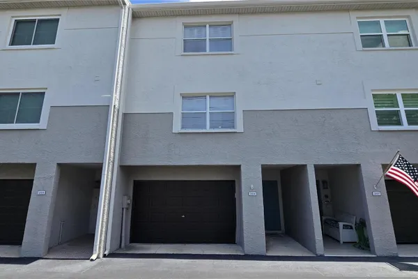 521 PINELLAS BAYWAY 206