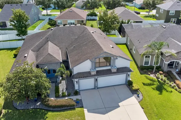 2823 COLEWOOD LN
