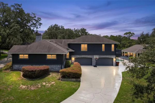 2918 MAGNOLIA TRCE