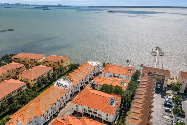 1340 BAYSHORE BLVD 304