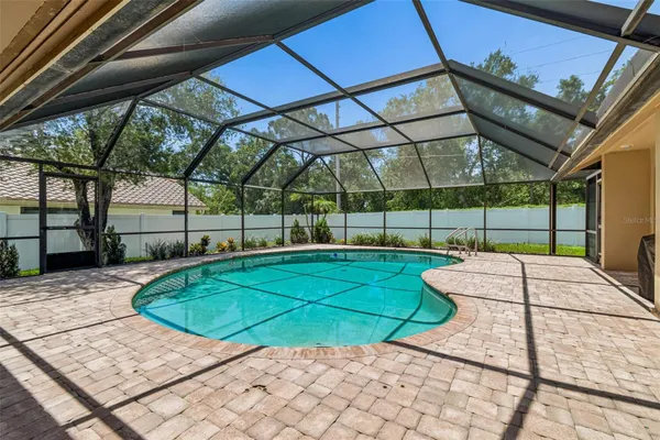 2937 HILLCREEK CIR