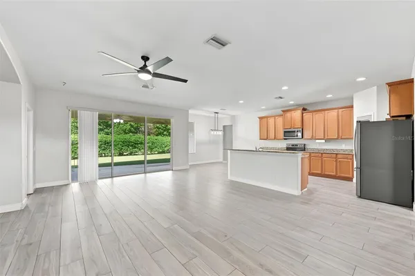 3403 WALDEN RESERVE DR