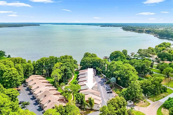 2122 TARPON LANDINGS DR