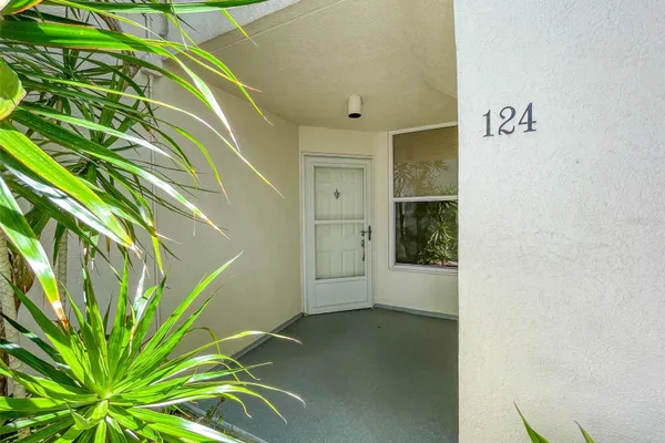 5277 ISLA KEY BLVD 124