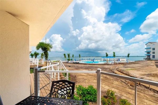 5277 ISLA KEY BLVD 124