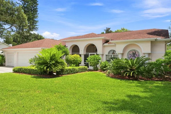 1518 FISHING LAKE DR