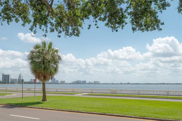 3325 BAYSHORE BLVD A17