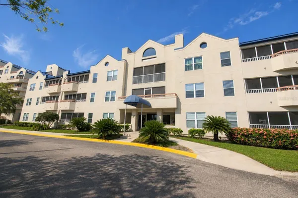 2323 FEATHER SOUND DR 205