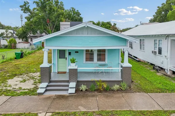 2307 E 11TH AVE