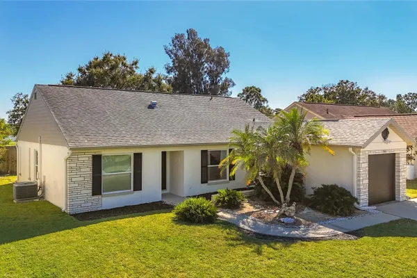 1909 CASTLE BAY CT