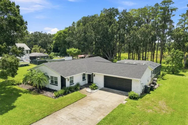 210 LAKE HOBBS RD