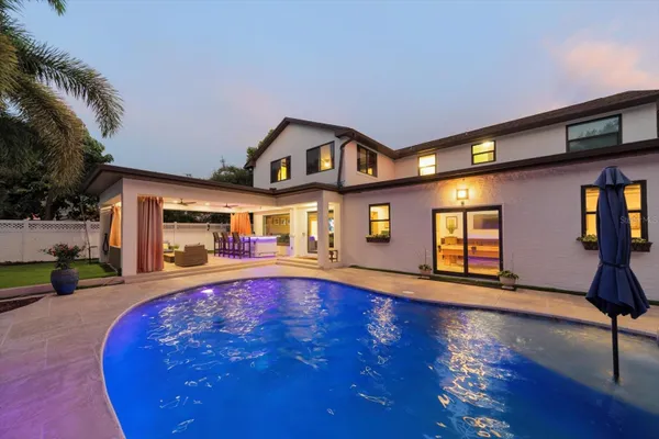 3005 SUNSET DR