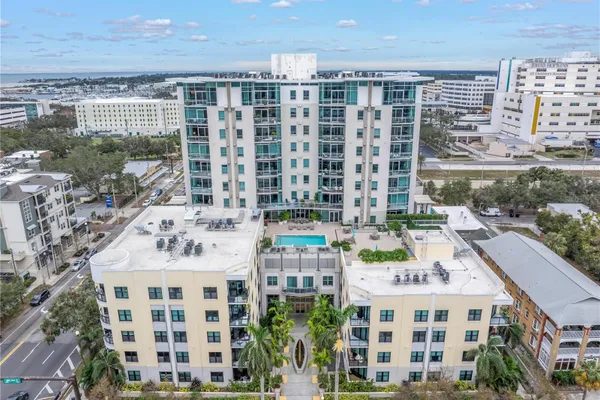 400 4TH AVE 701