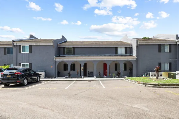 4038 CORTEZ DR B