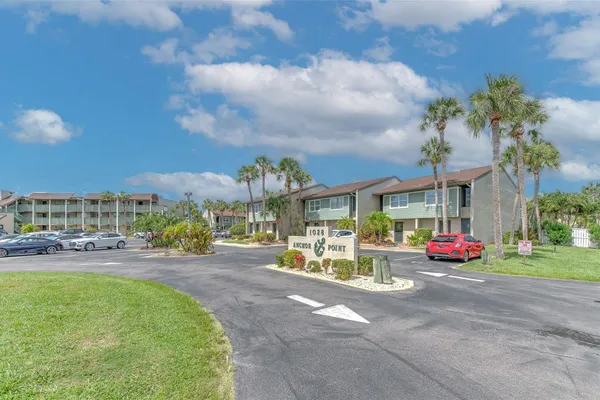 1028 APOLLO BEACH BLVD 4