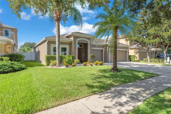 1407 RUSHGROVE CIR