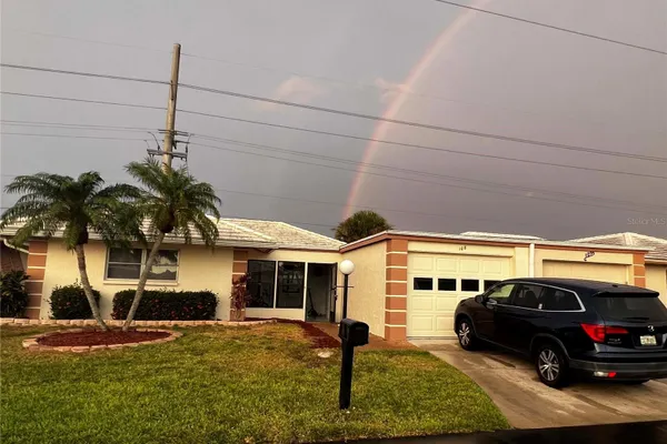 108 VILLA DR 108