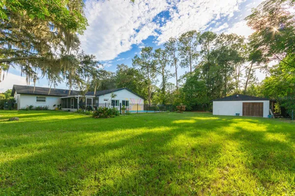 12231 KELLY LN