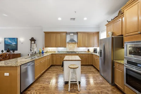 114 E DAVIS BLVD 8