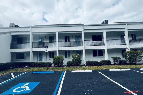 2060 MARILYN ST 209